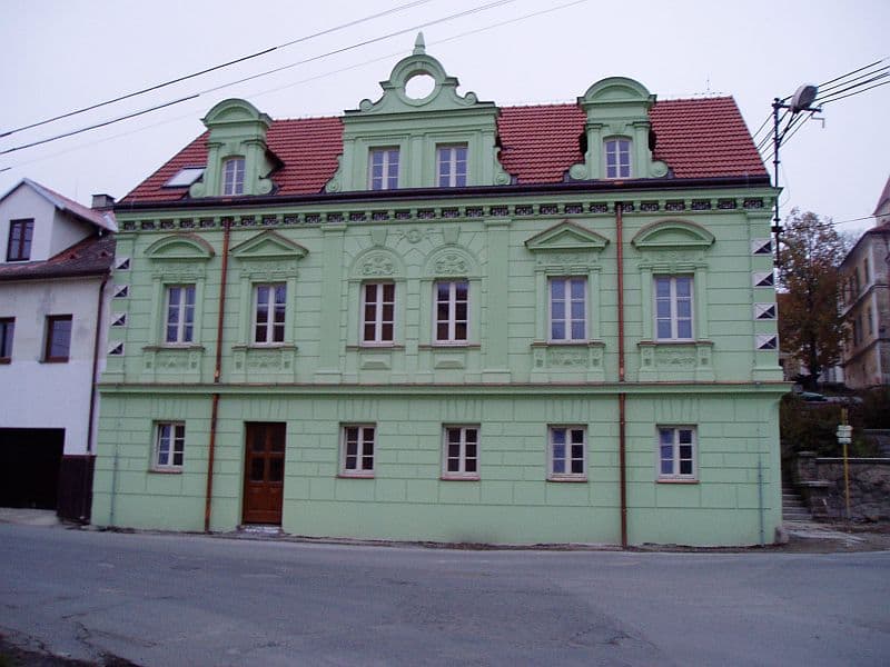 Rekonstrukce objektu čp. 50 na 8 b.j. — titulní foto